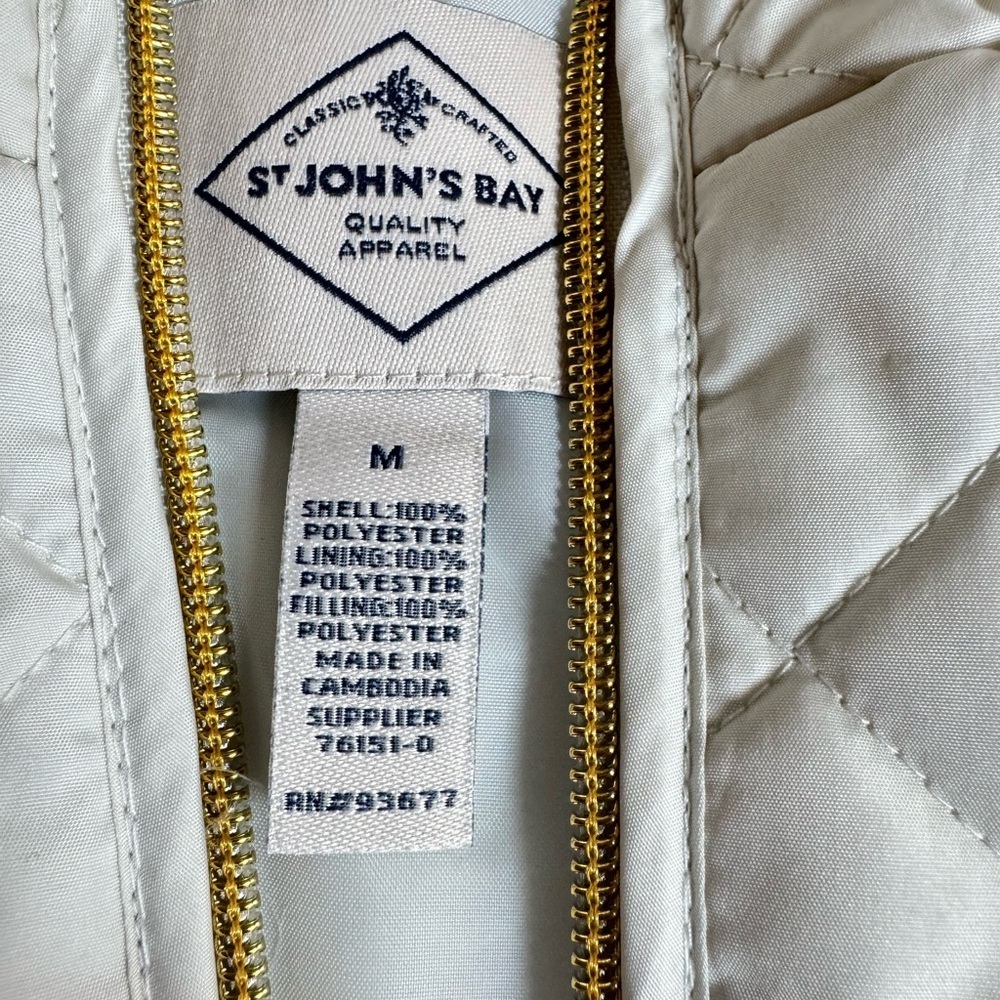 St. John's Bay Off-White Quilted Vest with Gold Zipper - Picture 6 of 7